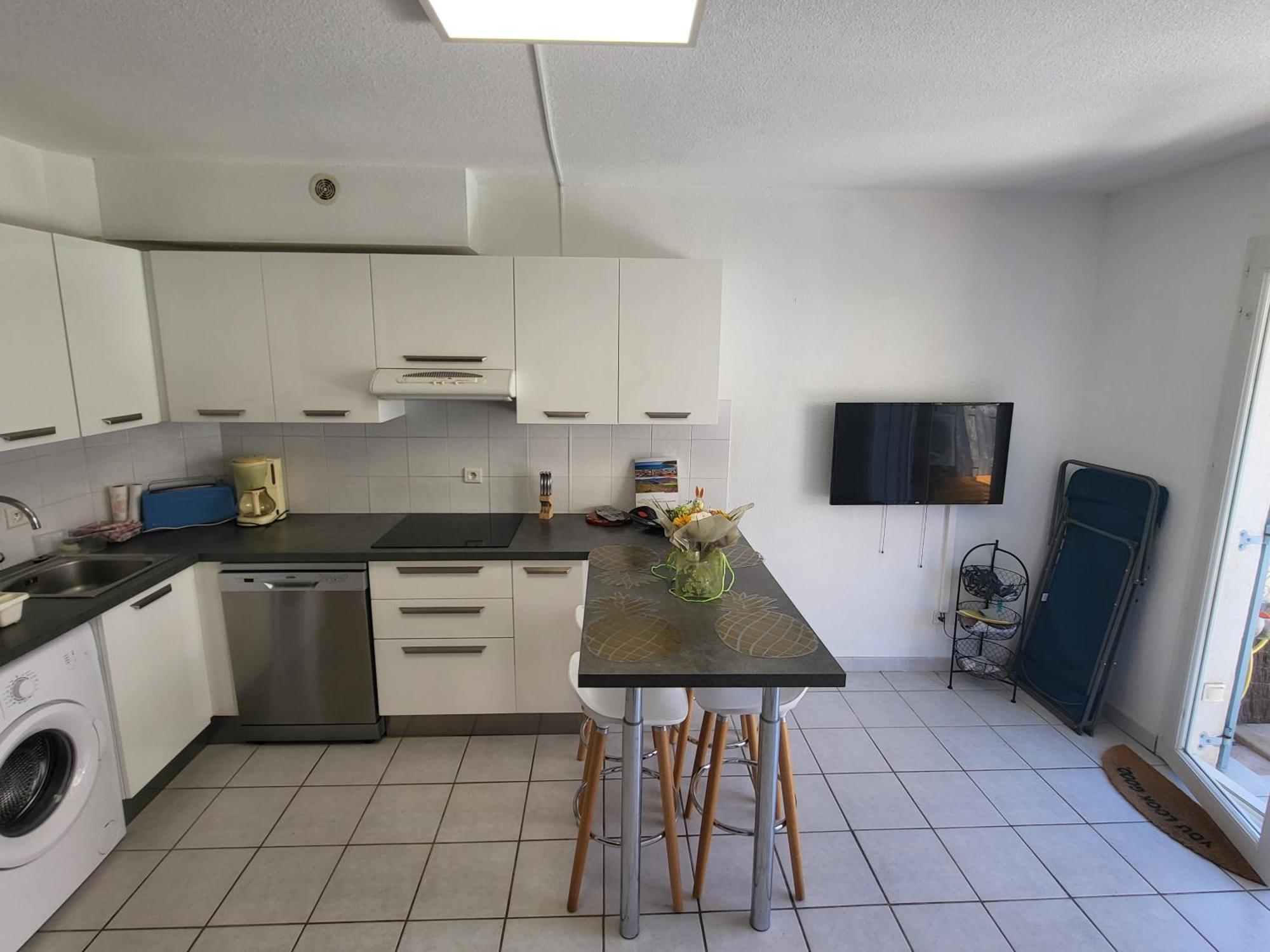 Mazet Climatise Rdj Plages Parking Wifi Gratuit La Londe-les-Maures Exterior photo
